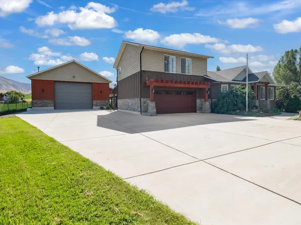 8360 S 400 W, Paradise, UT 84328