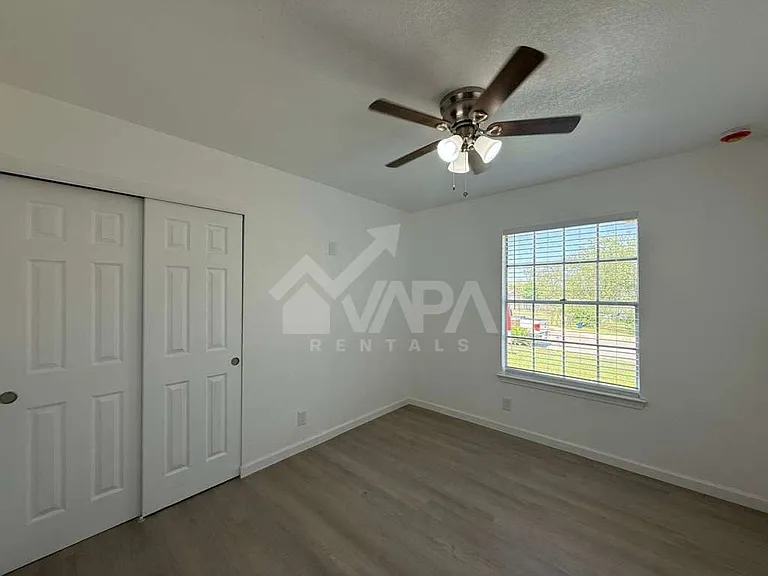 7319 Walnut Valley Dr — Photo 9