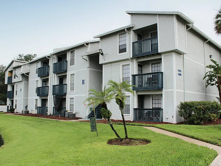 Sunscape Apartment Homes — Photo 19