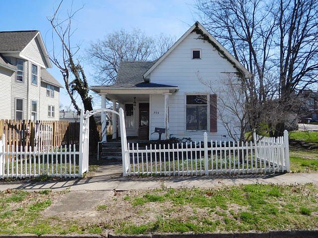 1st image of 206 N Jackson St