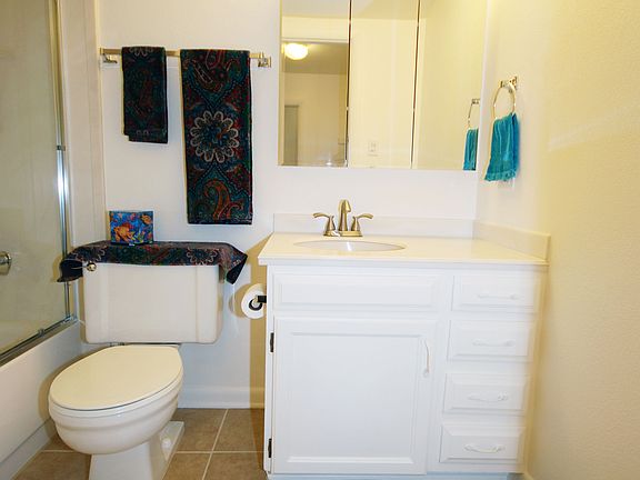 5th image of 1366 N Garfield St APT 510