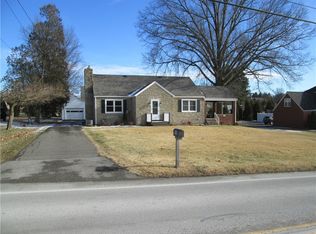 648 Shenango Rd, Beaver Falls, PA 15010