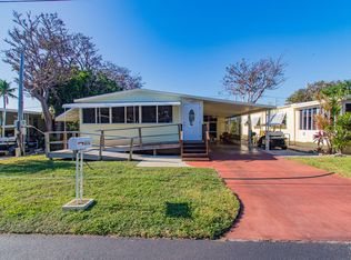 806 N Topaz St, Key Largo, FL 33037