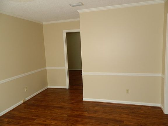 3rd image of 1775 Wayland Park Dr