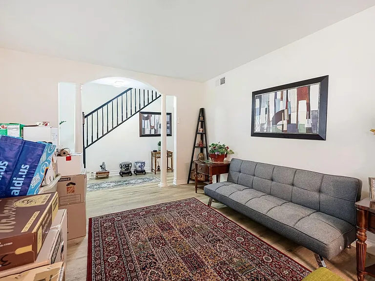 8927 Langdon Ln — Photo 9