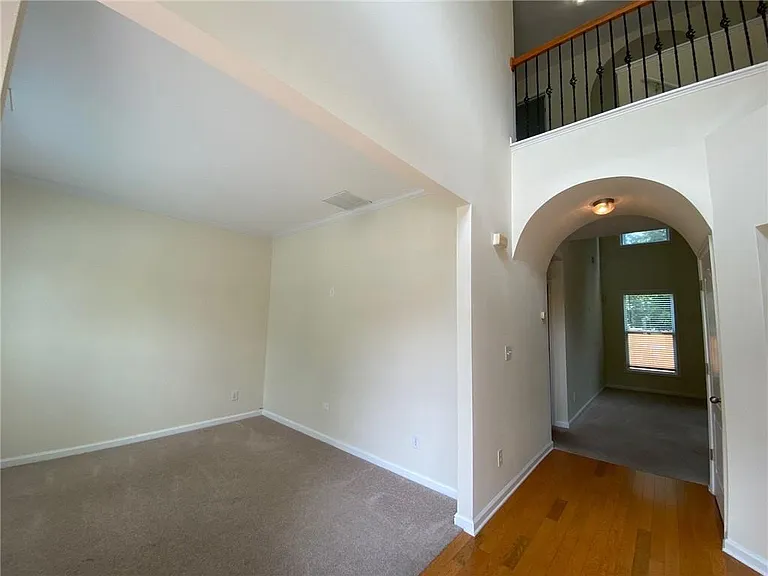 2146 Peach Shoals Cir — Photo 5