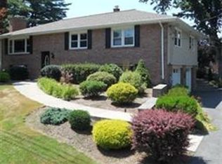 27 Joseph St, Agawam, MA 01001