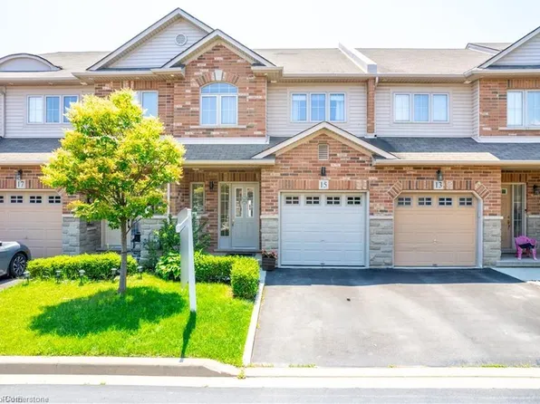 15 Marina Point Cres, Hamilton, ON L8E 0E4