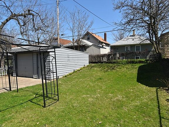 5th image of 1625 Marlowe Ave