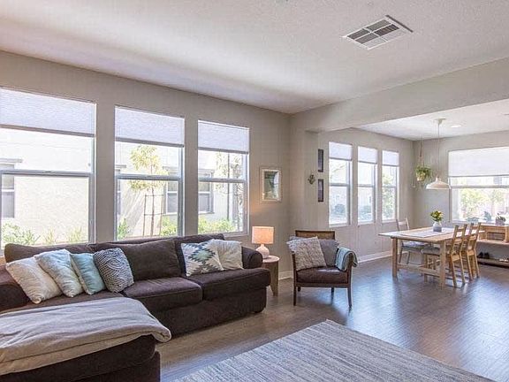 5th image of 408 Pear Ave Unit 105