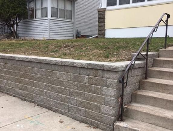 2nd image of 693 Hawthorne Ave E