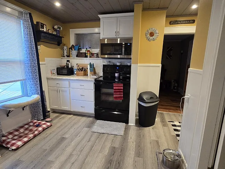 133 W Hancock St — Photo 5