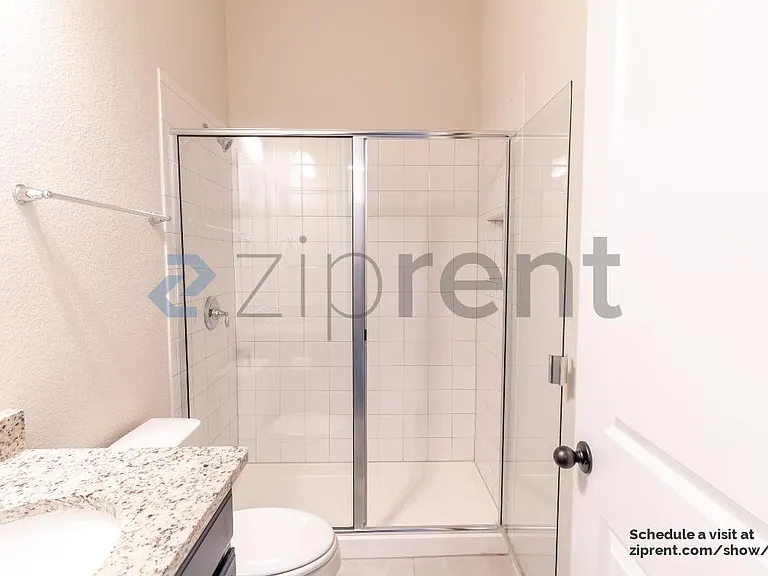 7601 Paruline Dr — Photo 12