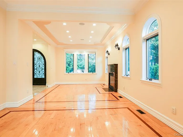 27 Elliot Rd — Photo 8