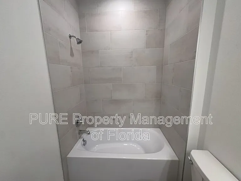 19725 SW 79th Pl — Photo 48
