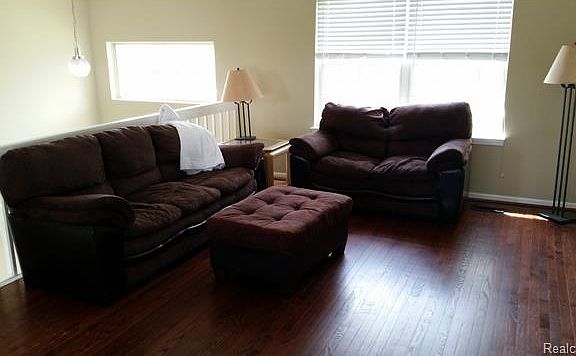 5th image of 38212 S Miller Cir