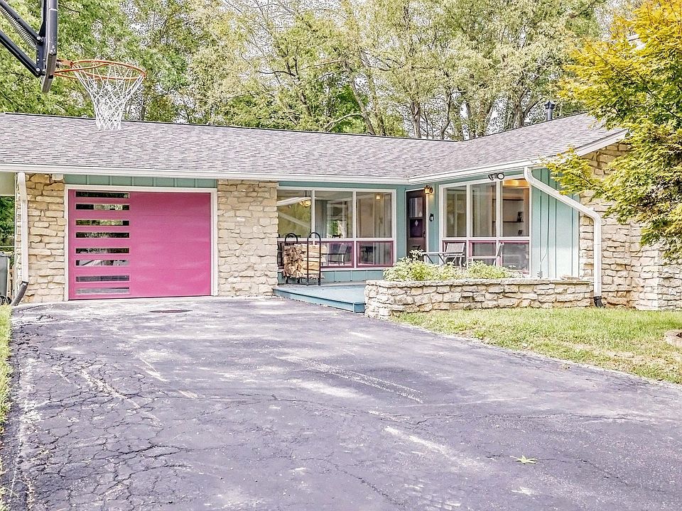 1st image of 1325 E Elliston Dr