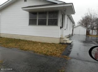 211 N Gardner St, West Frankfort, IL 62896