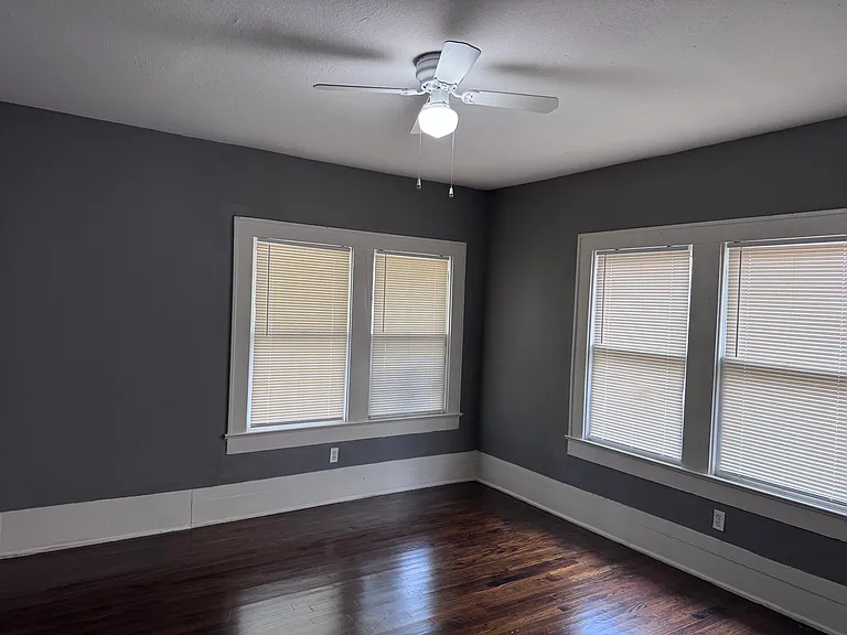 2607 S Ewing Ave — Photo 4