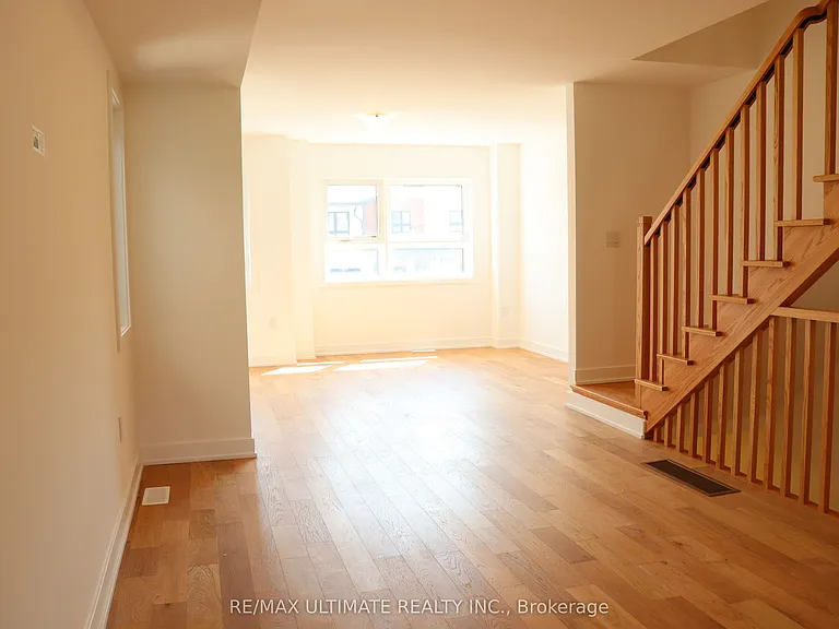 61 Flan Blvd — Photo 12