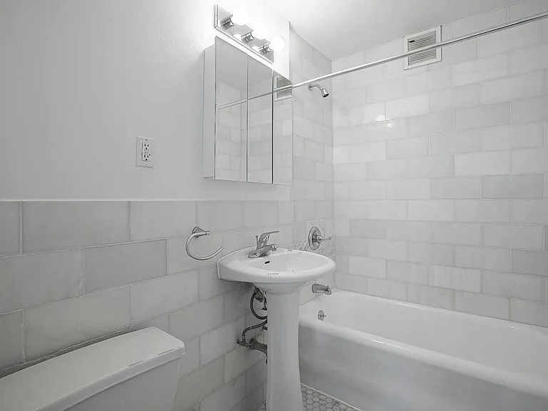 253 W 72nd St #416 — Photo 5