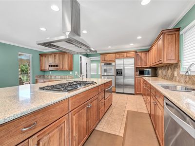 1325 Little Flock Dr, Rogers, AR, 72756