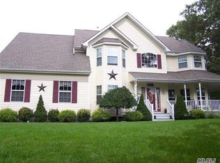 19 Debbie St, Pt Jefferson Station, NY 11776