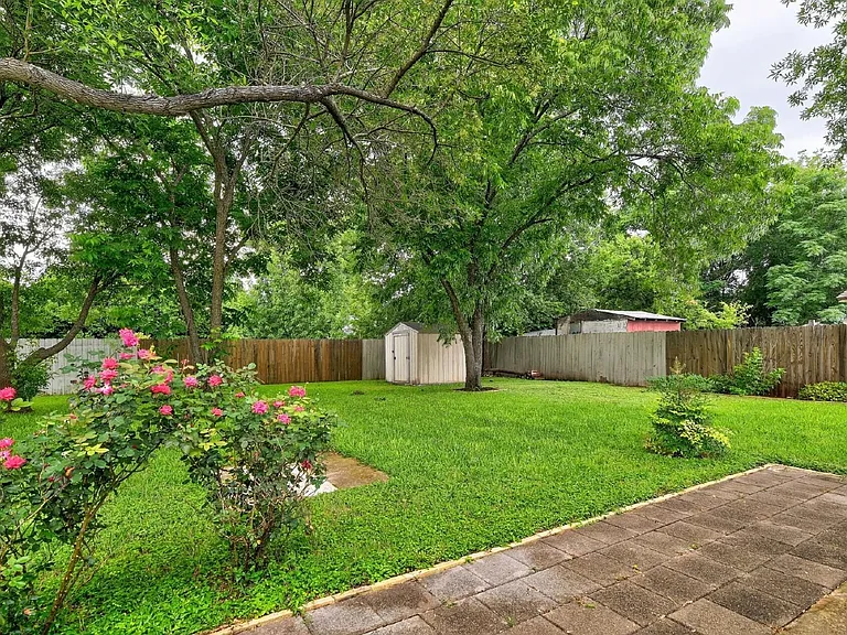 5010 Joshua Ct — Photo 23