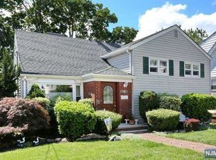76 Hill St, Wood Ridge, NJ 07075