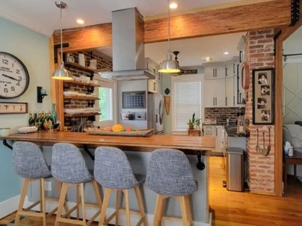 119 W Liberty St, Staunton, VA 24401