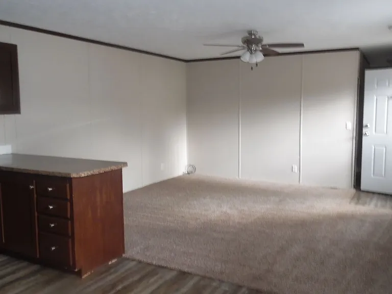Pavilion Estates — Photo 13