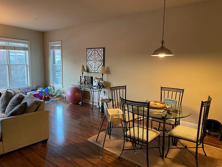 34 E Main St #B — Photo 7