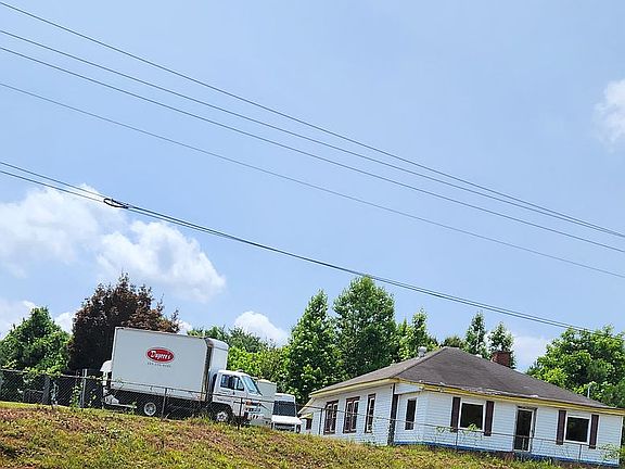 3rd image of 3020 N Highway 27