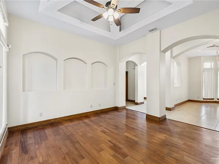 801 New Orleans Cir — Photo 4