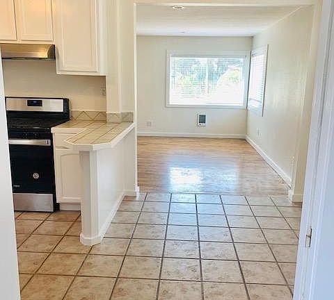 5th image of 540 NW 56th St
