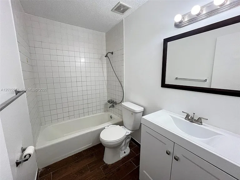 1406 SW 1st St #A — Photo 10