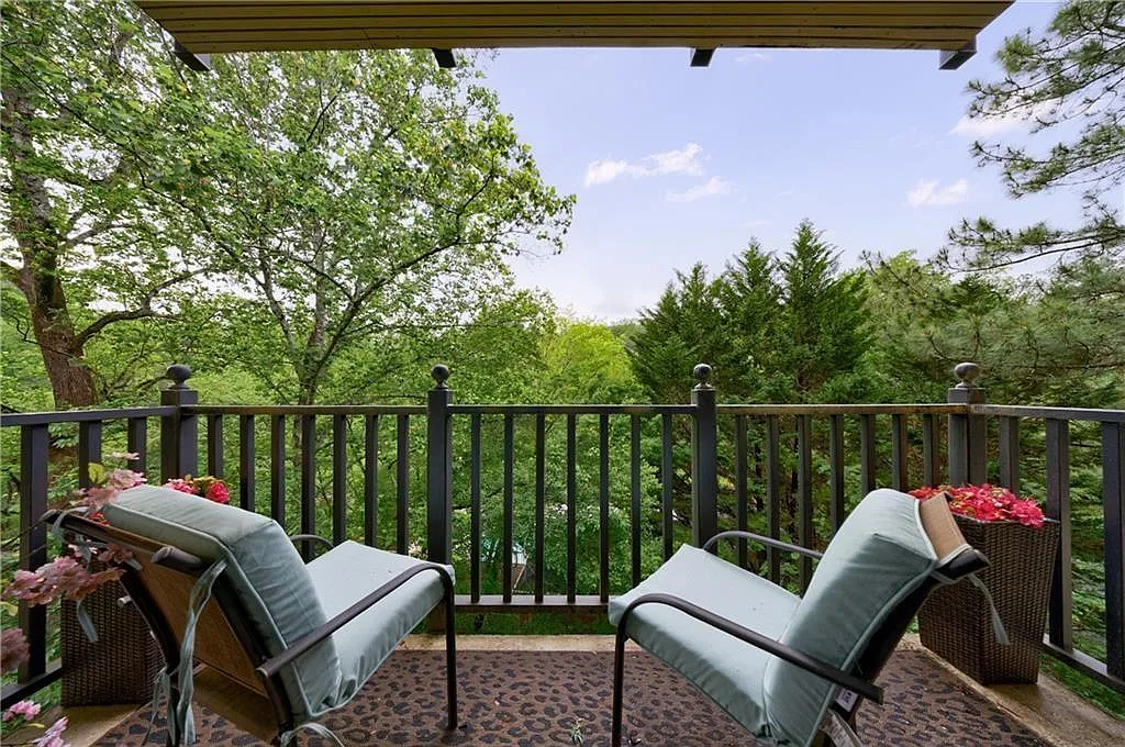 2 bed, 2.0 bath, $2,450 — Photo 3
