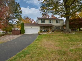 18 Neshaminy Dr, Ivyland, PA