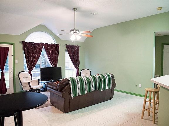 3rd image of 1518 Grinstad Dr