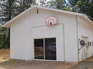 3561 Rockydale Rd, Cave Junction, OR 97523