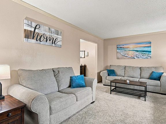2nd image of 3075 Vail Trl