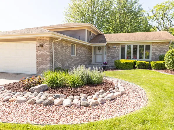 5331 Fawn Ct, Oak Forest, IL 60452