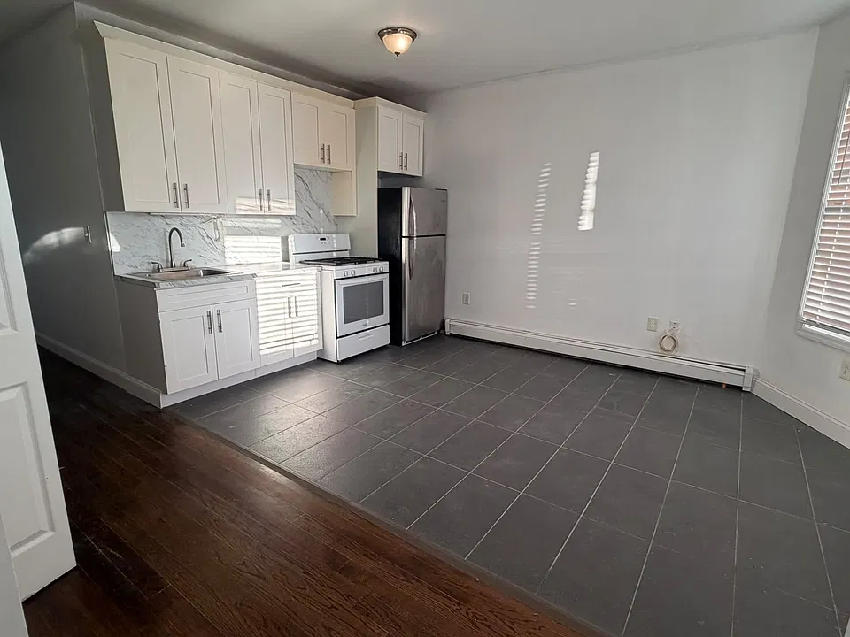 48 Gates Ave #1