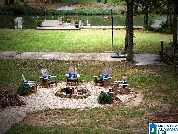 4th image of 271 Homestead Dr