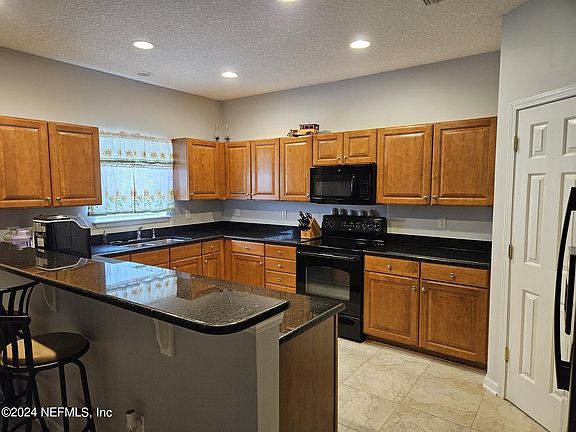 3rd image of 700 RED CEDAR Court