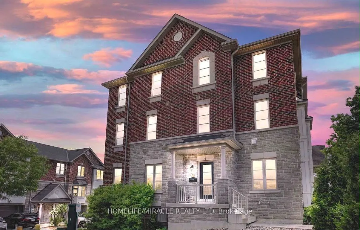 2 bed, $2,800 — Photo 1