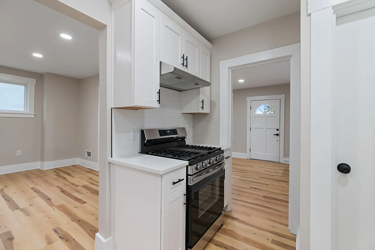 232 Saint Clair St photo 1