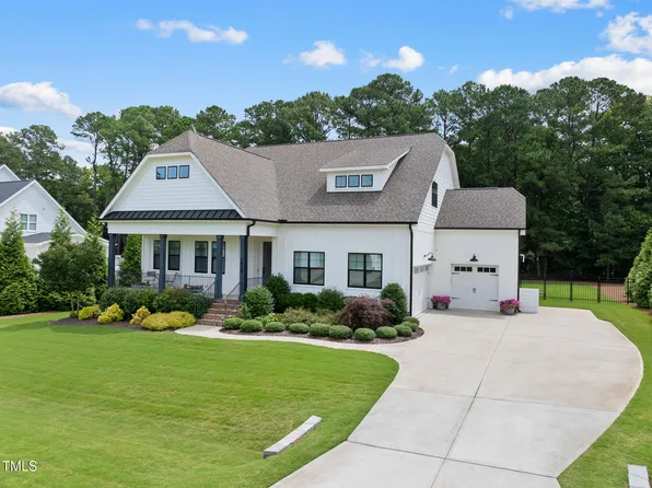 3829 Sleepy Brook Ln, Apex, NC 27539