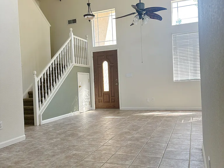152 Oxburough Dr — Photo 14