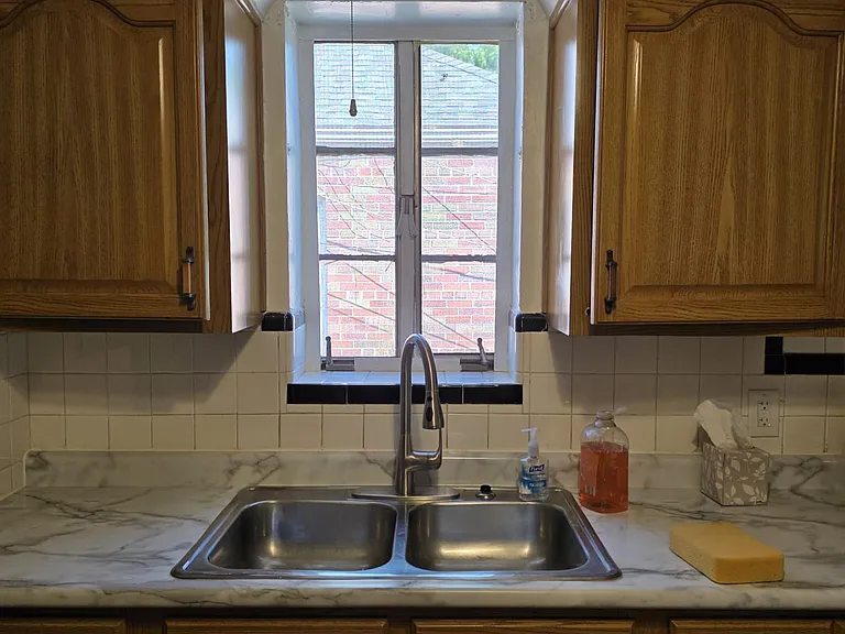 1806 Switzer Ave — Photo 6